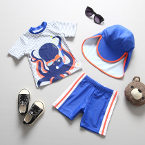  Childrens boys  swimsuit Middle and large childrens Korean split sunscreen quick-drying suit with sunscreen cap Student swimsuit outdoor
