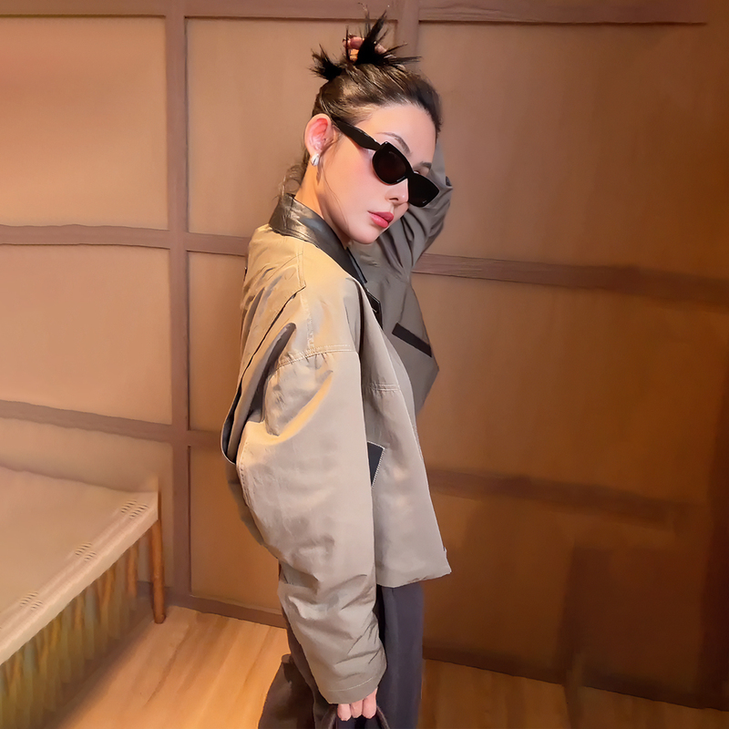 Hdd- "Handsome Style" Women's Korean Style Short Leather Patchwork Jacket, Stylish, Simple, and Professional Jacket Y2919