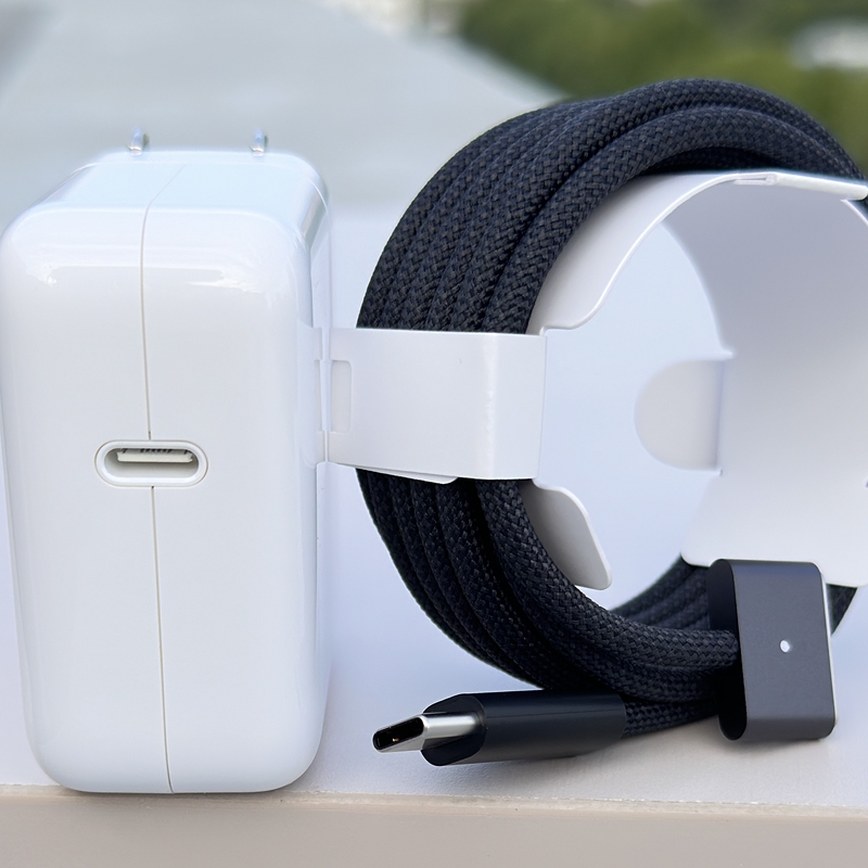 Suitable for MacBook Air Charger 30W Power Adapter A3240 Apple A3113 Laptop A2681 Sky Blue Magsafe3 Magnetic Original Charging Cable M4 Chip