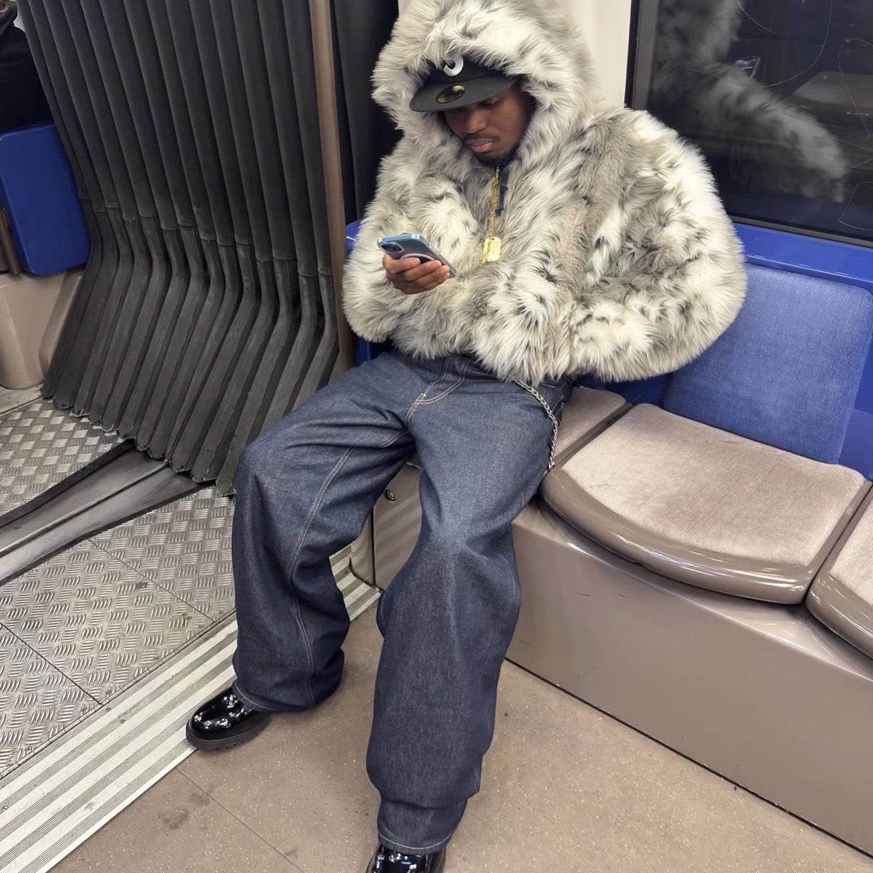 Corteiz Hooded Fur Jacket Jacket - CRTZ Clothing Official Corteiz