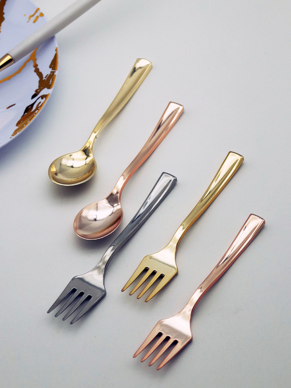 13cm Plastic Dessert Spoon Individually Packaged Disposable Coffee Spoon Gold Pink Four-Prong Fruit Gel Fork Cake Fork 13cm Plastic Dessert Spoon Individually Packaged Disposable Coffee Spoon Gold Pink Four-Prong Fruit Gel Fork Cake Fork