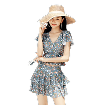 Split skirt swimsuit for women covering belly slimming and boxer angle gathering sexy and high-end beach resort hot spring couple swimsuit