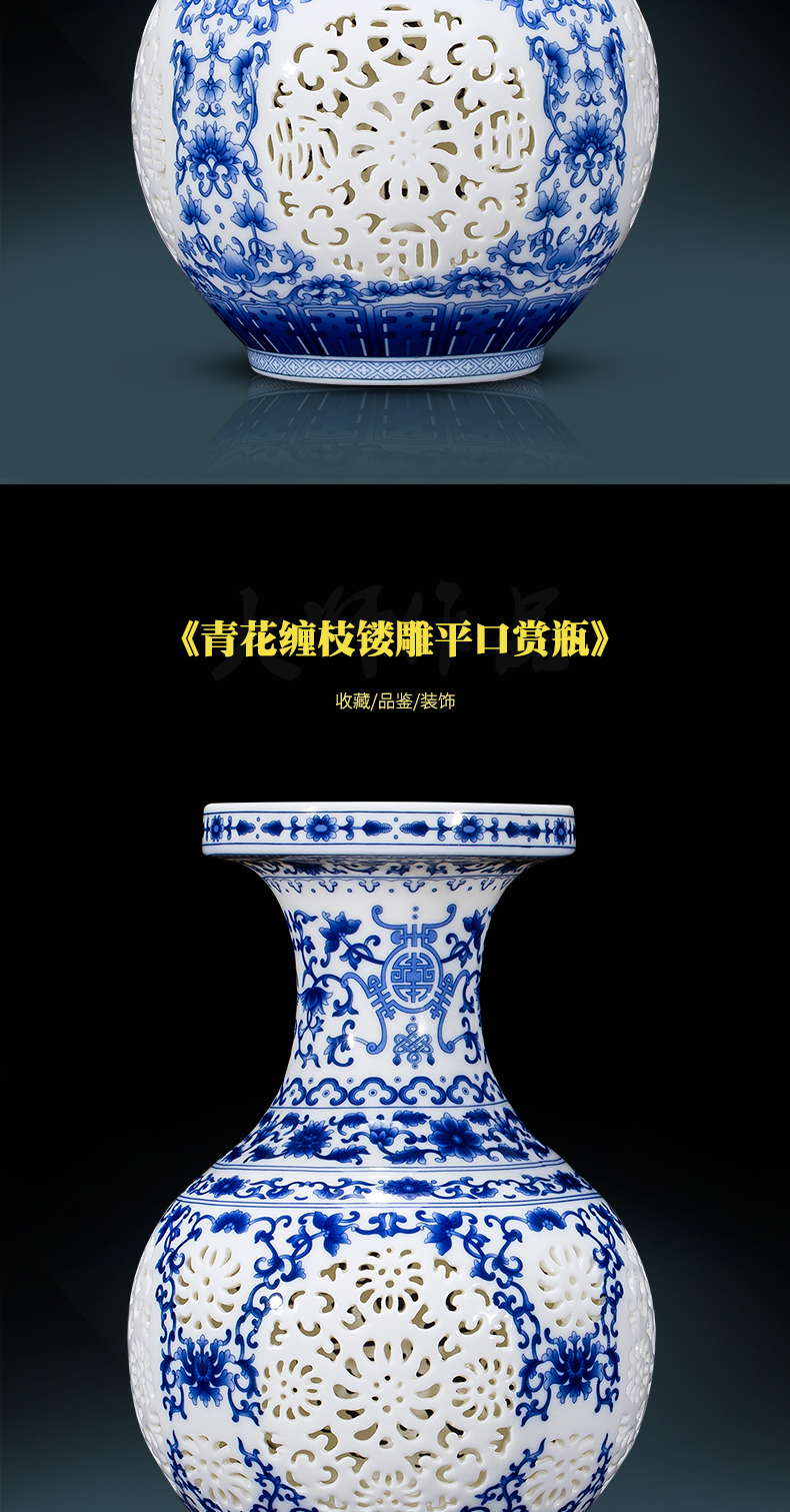 Blue and white porcelain of jingdezhen ceramics floret bottle furnishing articles rich ancient frame sitting room adornment of Chinese style household Chinese wind arranging flowers