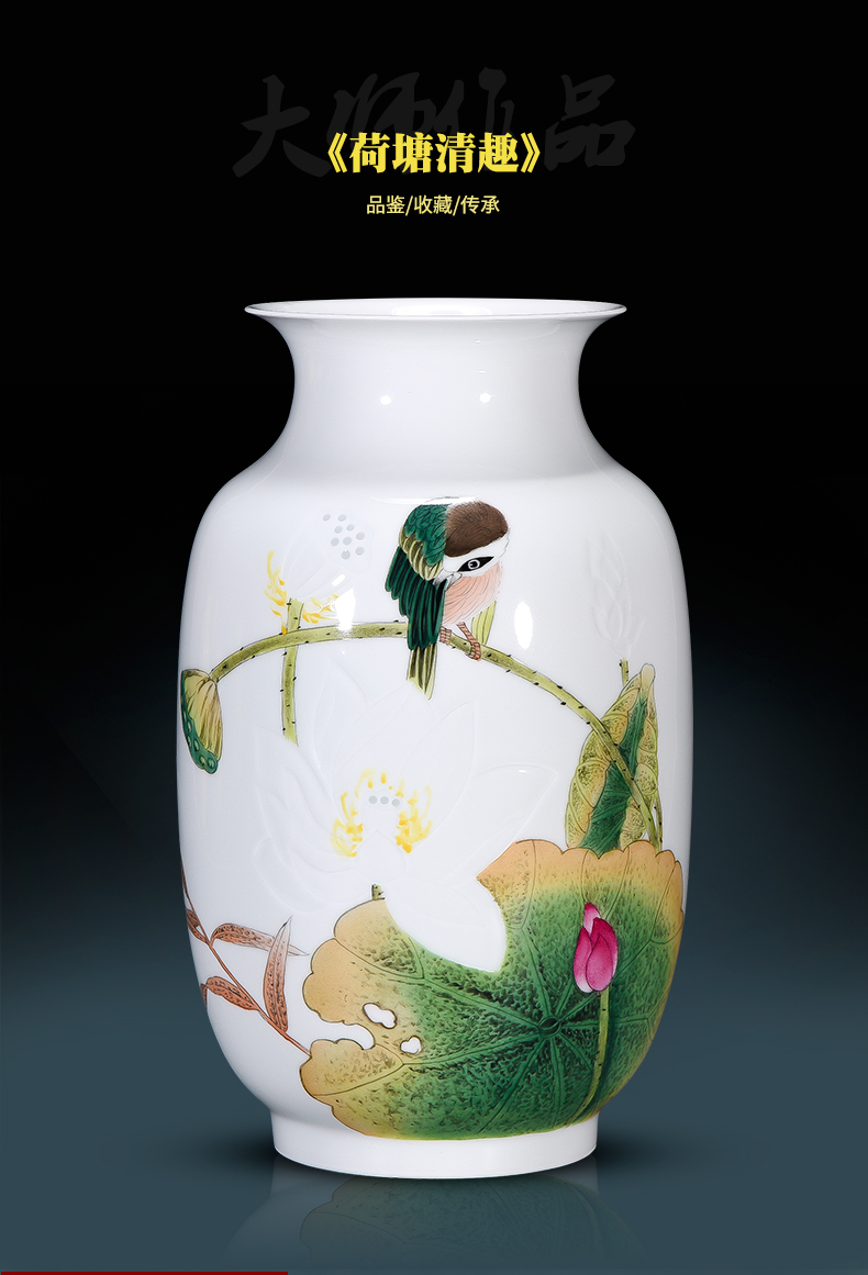 The Master of jingdezhen ceramic vase hand - made lotus famille rose porcelain sitting room TV ark, rich ancient frame study ornaments