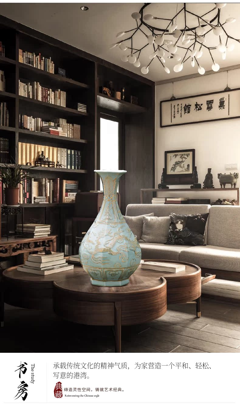 Jingdezhen ceramics, vases, flower arrangement sitting room hand - made paint shadow blue okho spring Chinese style restoring ancient ways is rich ancient frame furnishing articles