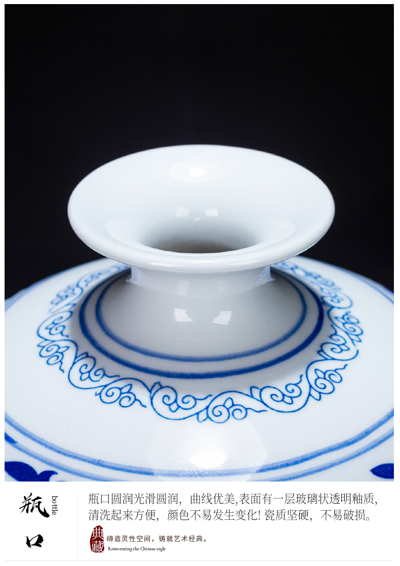 Jingdezhen ceramic blue and white porcelain vase furnishing articles rich ancient frame antique Chinese written down the mountain handicraft sitting room