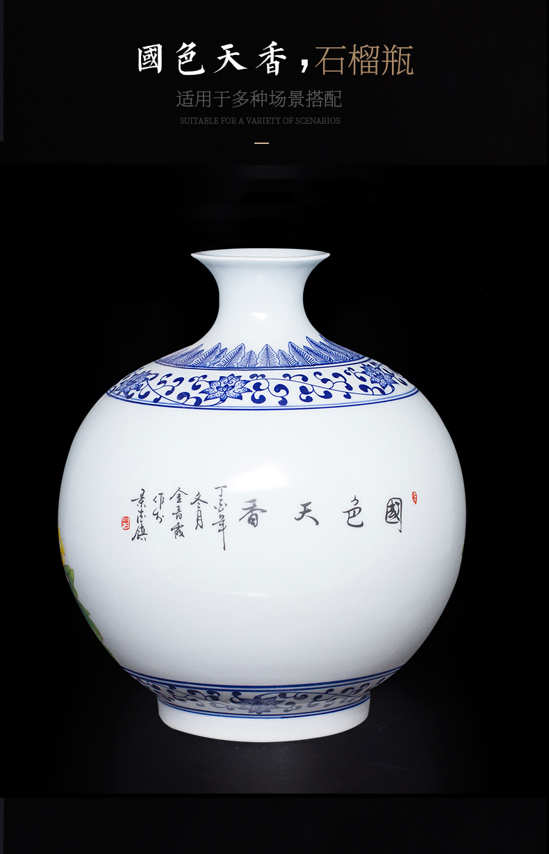 New Chinese style household jingdezhen ceramics bucket color blue and white porcelain vase flower arrangement sitting room adornment is placed TV ark