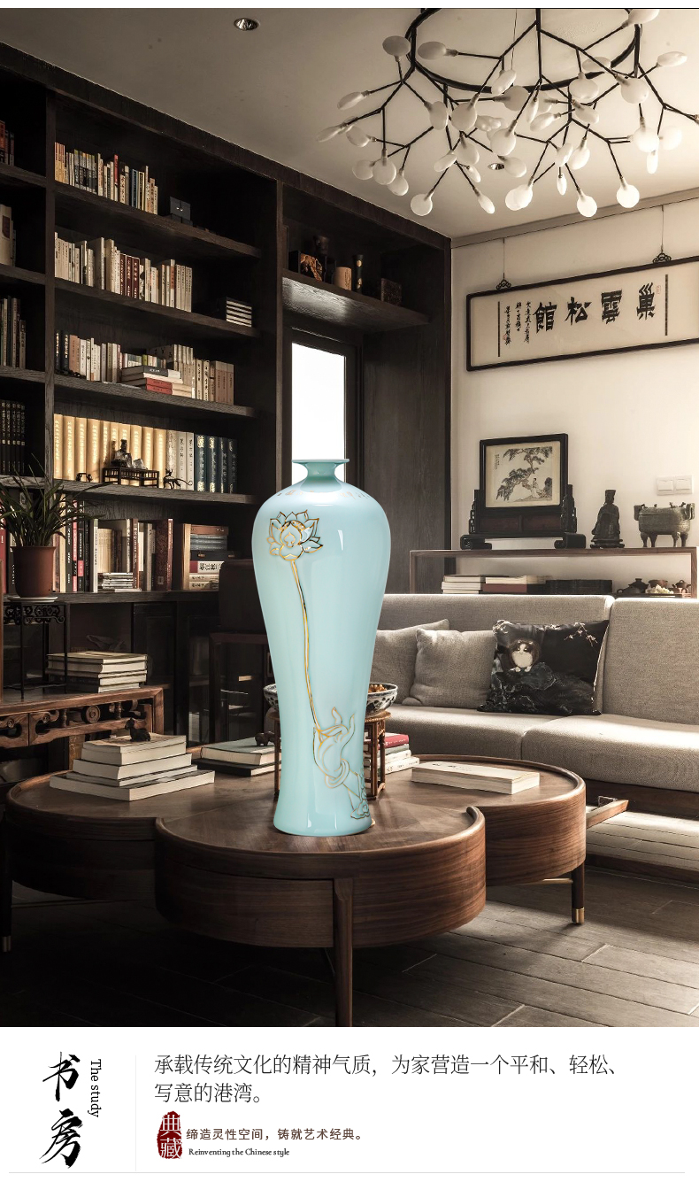 Jingdezhen ceramic vase furnishing articles household act the role ofing is tasted Chinese contracted wine sitting room rich ancient frame masters hand paint