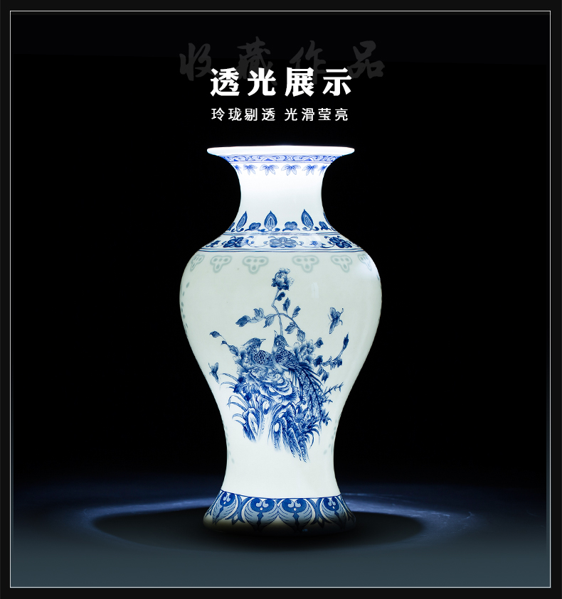 Exquisite blue and white porcelain of jingdezhen ceramics floret bottle of flower arrangement, the new Chinese style living room decorates porch place TV ark