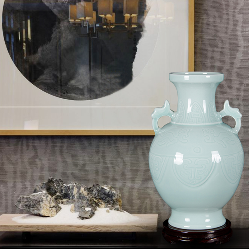 Imitation of qianlong archaize manual powder green ears vase home furnishing articles sitting room adornment jingdezhen ceramics arts and crafts