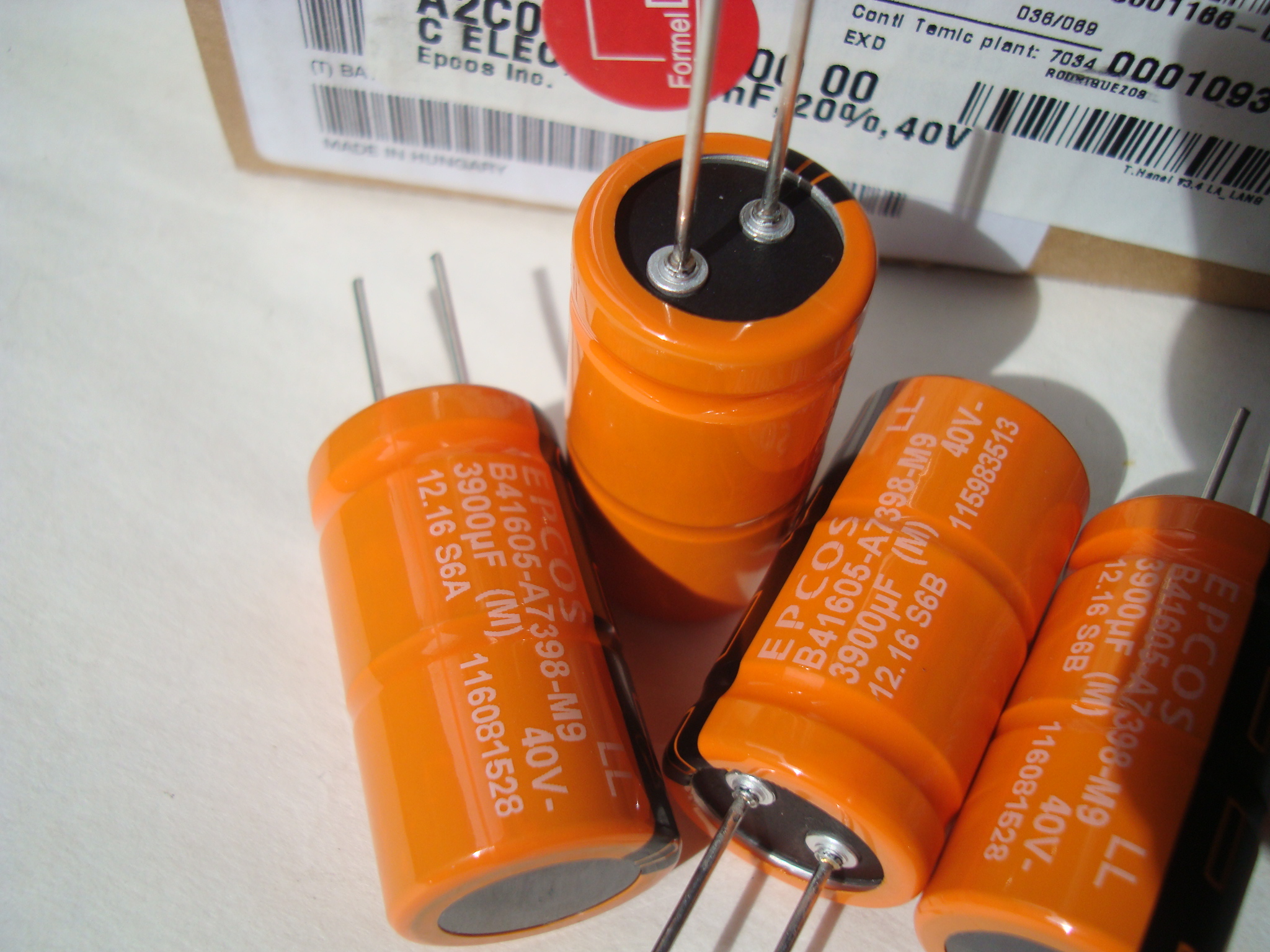Original box Siemens EPCOS 40V 3900UF Generation 4700UF LL Robust Copper Foot Audio Filter Capacitor
