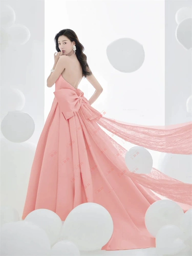 Розовое модное свадебное платье подходит для фотосессий для влюбленных