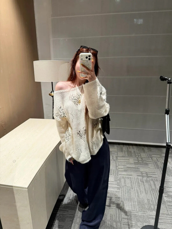 【Heartbeat Melody】Off-White Sweater, Korean Style, Lazy and Loose Fit, Slimming Hollow-Out Top, Heavy Sequin Knitwear