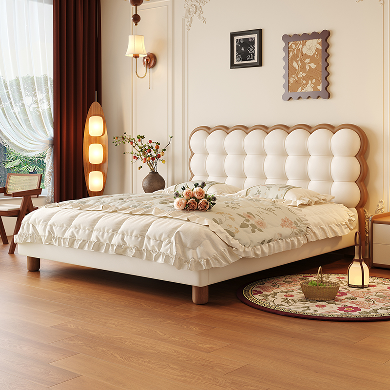 フレンチクリームスタイルのビスケットベッドクリエイティブな子供用無垢材ベッドネットレッド本革セカンドベッドルームガールベッドパフライトラグジュアリーソフトバッグ