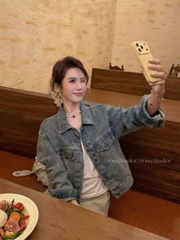 Heavy-Duty Meteor-Studded Denim Jacket for Women, Autumn 2026 New Style, Petite Fashion Versatile Retro Short Top