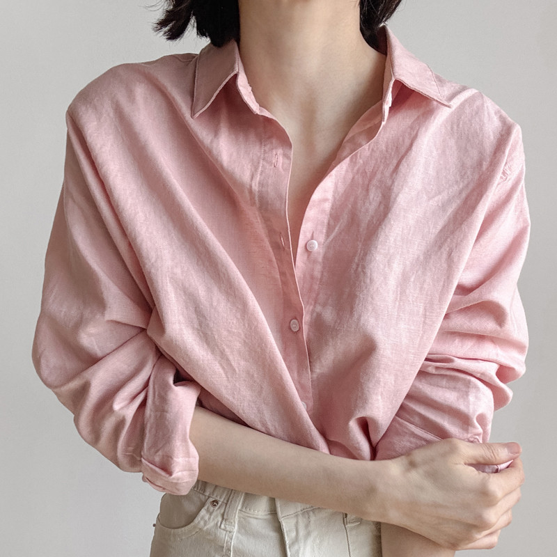 リネンの長袖ピンクのシャツの女性25の夏の薄い通勤ゆったりとしたカジュアルな高級コットンとリネンのシャツの気質トップ