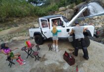 SCX10 Land Rover Defender climbing car D130 Wrangler 5 door JK spot