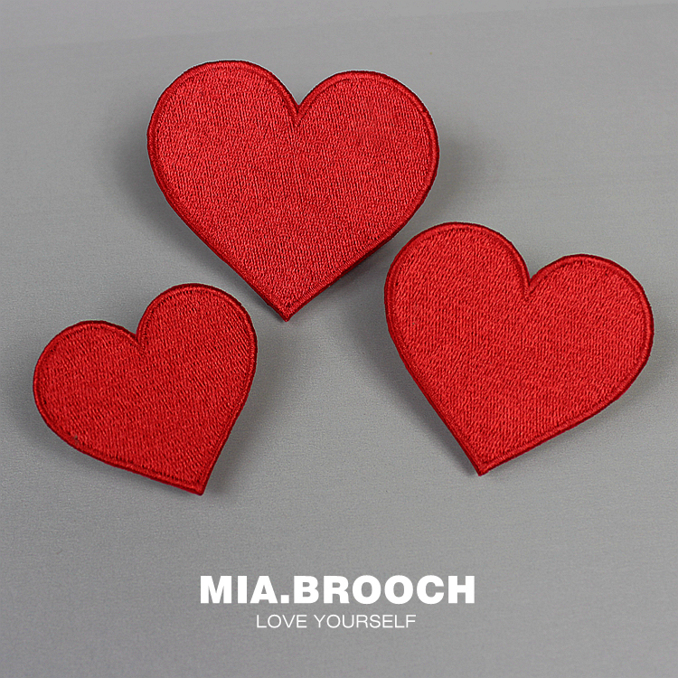 Cute Big Red Heart Embroidered Fabric Badge Pin Brooch Clothing Bag Accessory Buckle Red Heart in Stock Cute Big Red Heart Embroidered Fabric Badge Pin Brooch Clothing Bag Accessory Buckle Red Heart in Stock