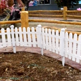 Пластиковое ограждение