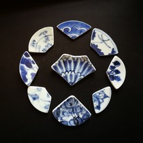 Bao Lao Ming and Qing blue and white ancient porcelain pieces polished into fan-shaped decoration parquet pendants are beautiful
