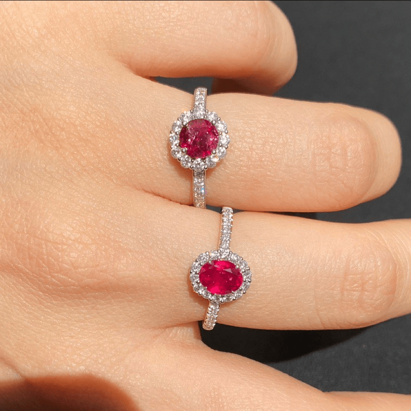 一克拉红宝石的璀璨秘密：探寻0.93克拉鸽血红宝石戒指的魅力