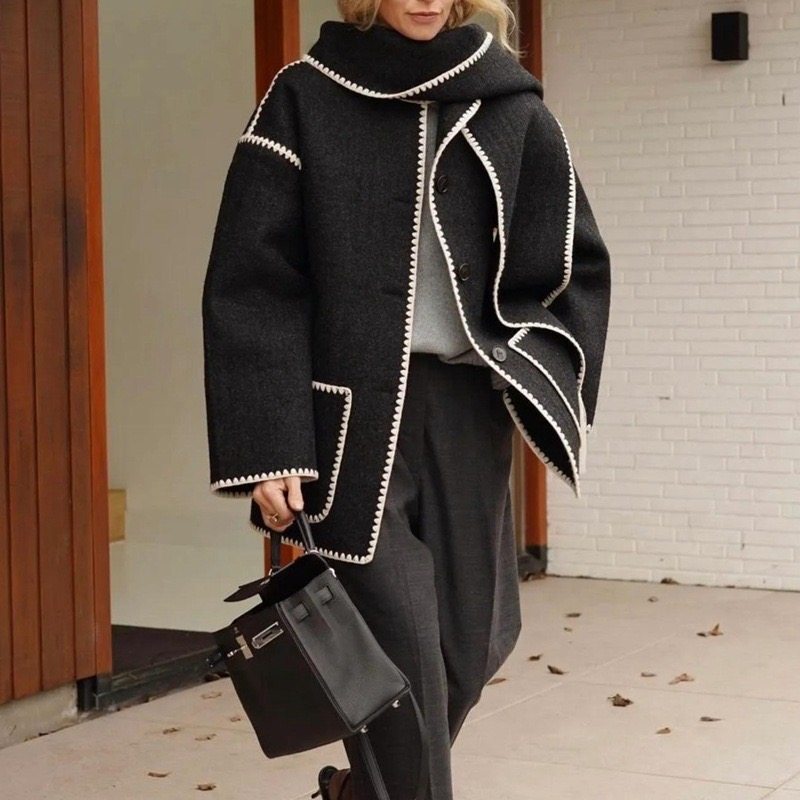 Northern Europe winter Tot Little fragrance All in one Single breasted Embroidery tassels scarf knitting wool loose coat
