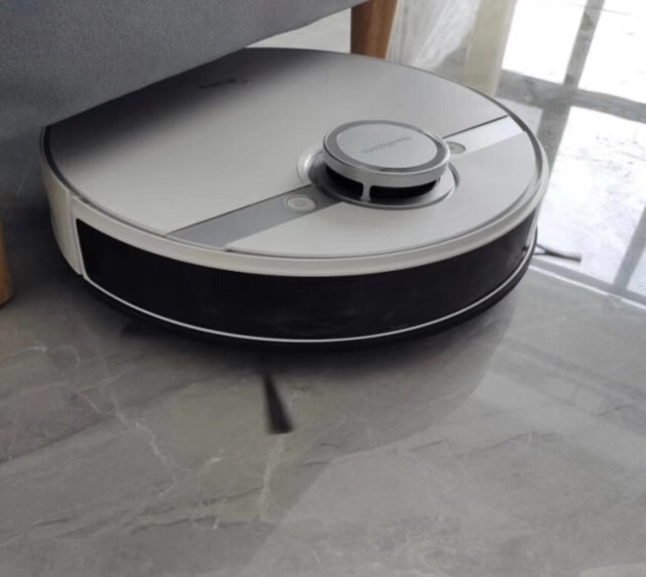 Middlea (Midea) S8+Автоматическая пыль Сканирующая робот лазерная навигационная навигация электролитическая стерилизация воды черная/белая