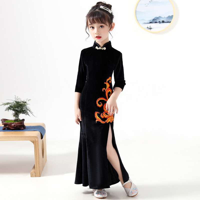 Girls cheongsam Chinese style long version children's long sleeve improved retro style show guzheng performance clothing embroidered autumn and winter clothing