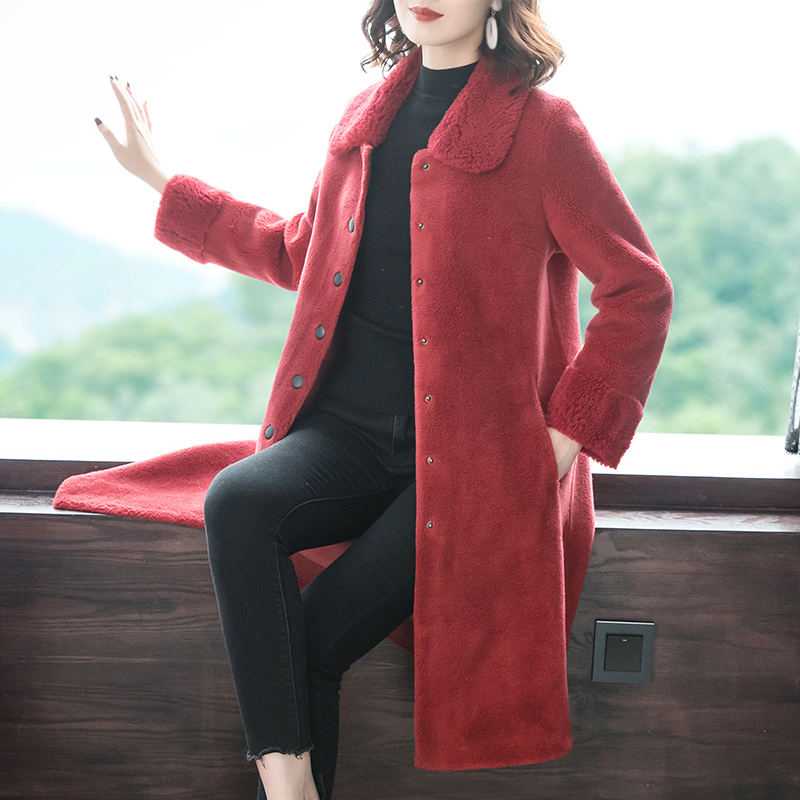 Women's Mid-Length Sheepskin Coat, Haining Fur Integrated, Red, for the Year of Birth, Middle-Aged and Elderly Mothers, Winter Fur Coat