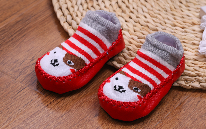 Mùa xuân và mùa hè đế mềm cho trẻ em vớ sàn chống trượt vớ cotton cho bé Mùa xuân vớ thông riêng biệt vớ lưới thoáng khí