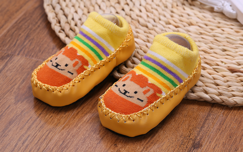 Mùa xuân và mùa hè đế mềm cho trẻ em vớ sàn chống trượt vớ cotton cho bé Mùa xuân vớ thông riêng biệt vớ lưới thoáng khí