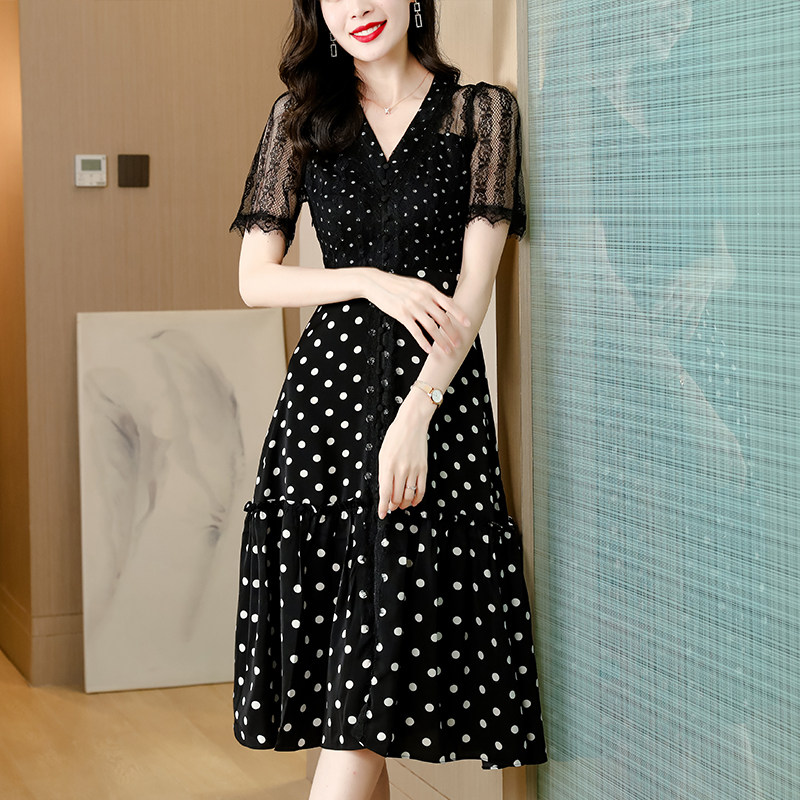Middle Aged Mother Foreign Dress Women's 2022 Summer Dress New Lady's High-end Foreign Pie Quality Famous and Noble Fashion