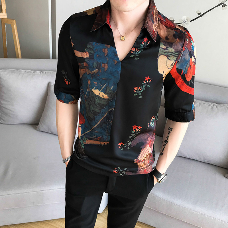 ins shirt male 70% sleeve blouse fashion printed V collar short sleeve snow-spinning shirt 2022 spring and summer slim fit T-shirt