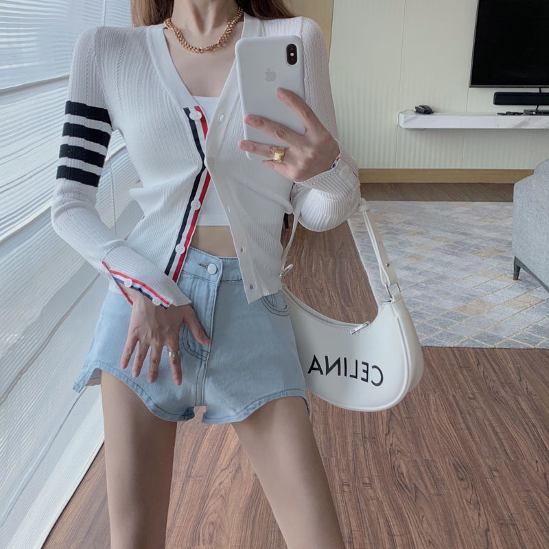 2022 Fall Slim-knit cardiovert cardiovert woman TB white display slim short and breathable sunscreen jacket blouses
