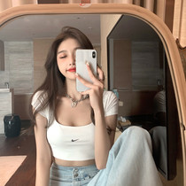 Short sports T-shirt womens 2022 summer new small design sense niche casual cropped navel short-sleeved top