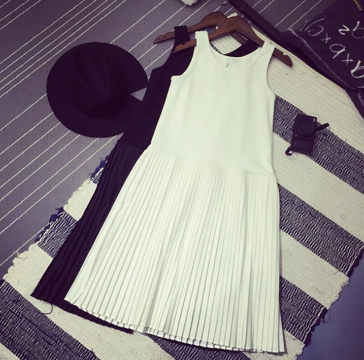 Korean Style Pleated Slip Dress for Layering, Mid-Length Inner Skirt for Spring and Autumn, Chiffon Dress, Camisole Dress, Trendy Women's Fashion
