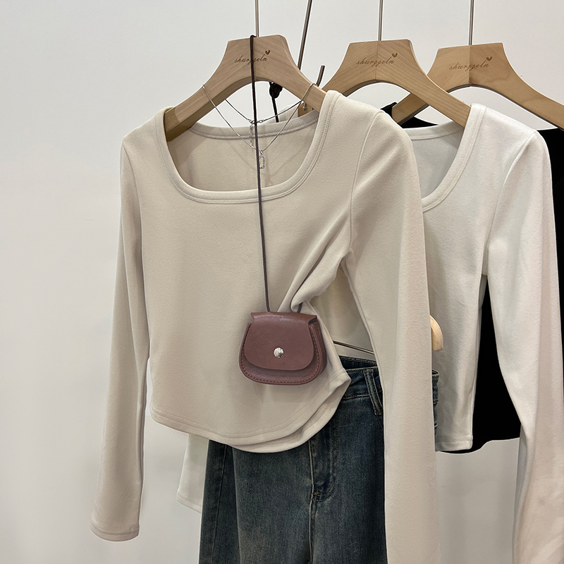 Fan-style collection of waist and shoulder derveled long sleeve t-shirt female autumn winter inner lap with irregular arched lower swing square collar bottom blouses-Taobao