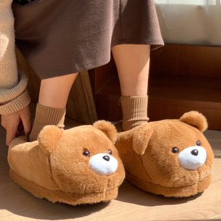Trendy Winter 2024 Cute and Fashionable Cotton Slippers for Men and Women, Indoor Home Slippers with Covered Heel, Warm Couple Slippers, Non-Slip