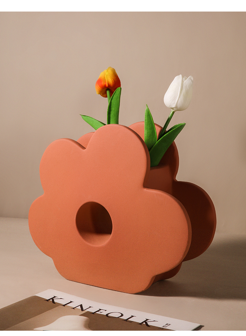 Nordic light key-2 luxury ceramic vase morandi sitting room porch flowers flower arrangement is an art that geometric modelling table decorations