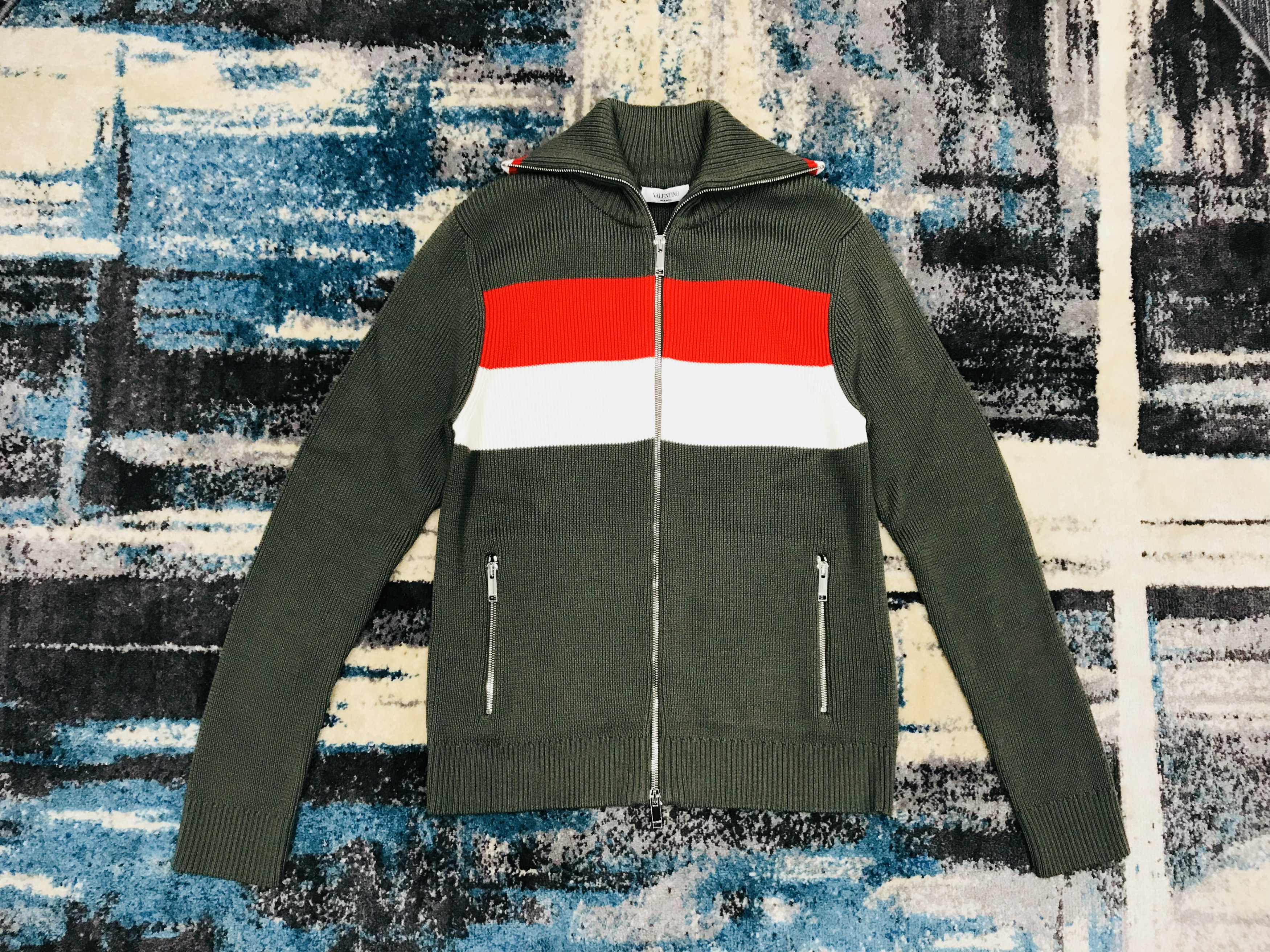Spot Valentino Valentino Green red and white coloured high - collar zip sweater