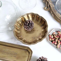 Imported brass handmade round fruit plate decoration storage dish jewelry plate craft decoration American and French European luxury soft clothing