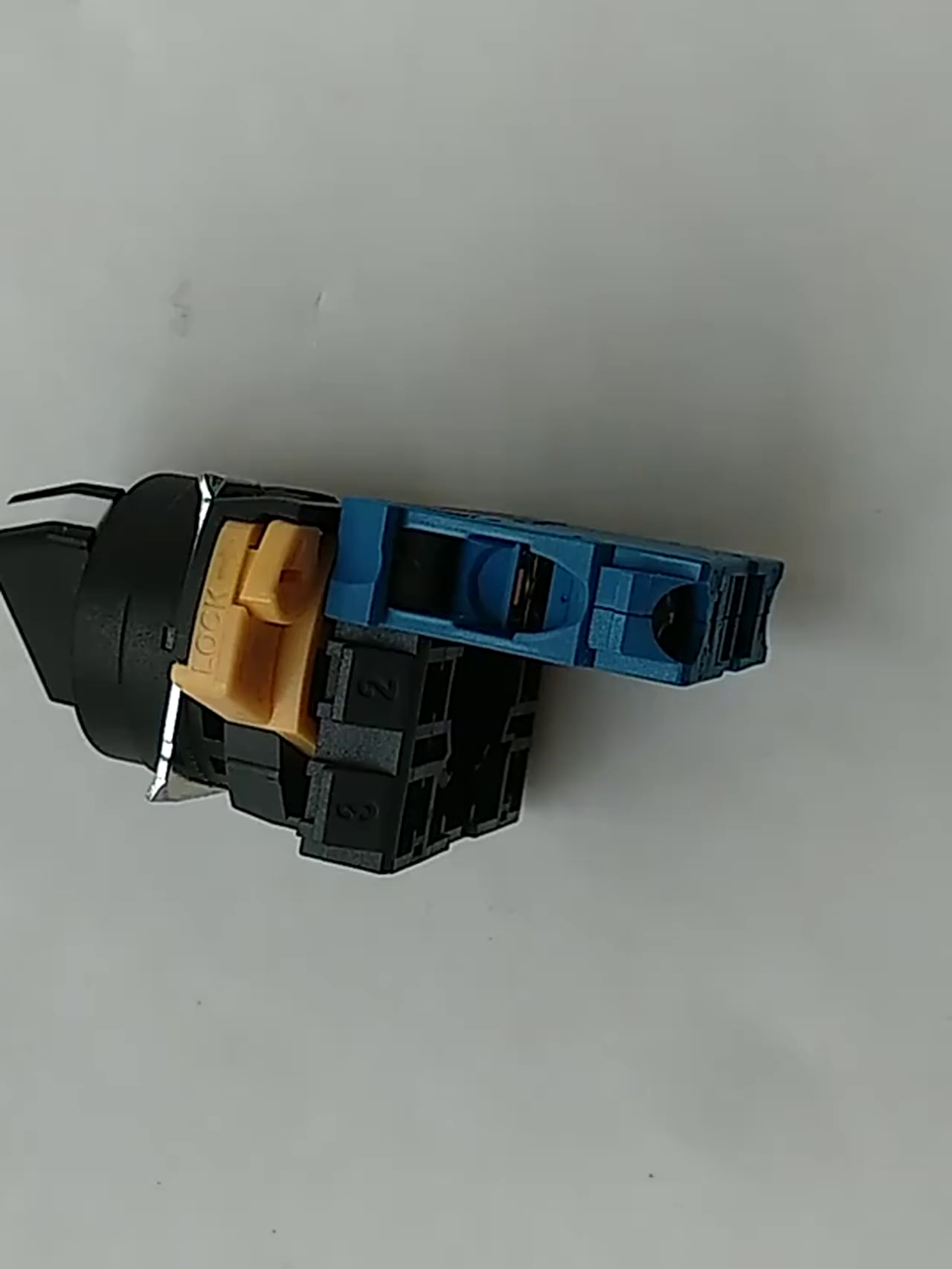 43块买个欧姆龙旋钮开关？储备花得比我初恋还值。