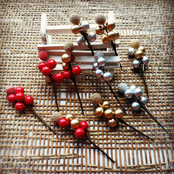 DIY hands as material Accessories Head Accessories Sugar Box Accessories Christmas Flower Rings Material Small Branches Fruits Red Fruits Frosted Fruits-Taobao