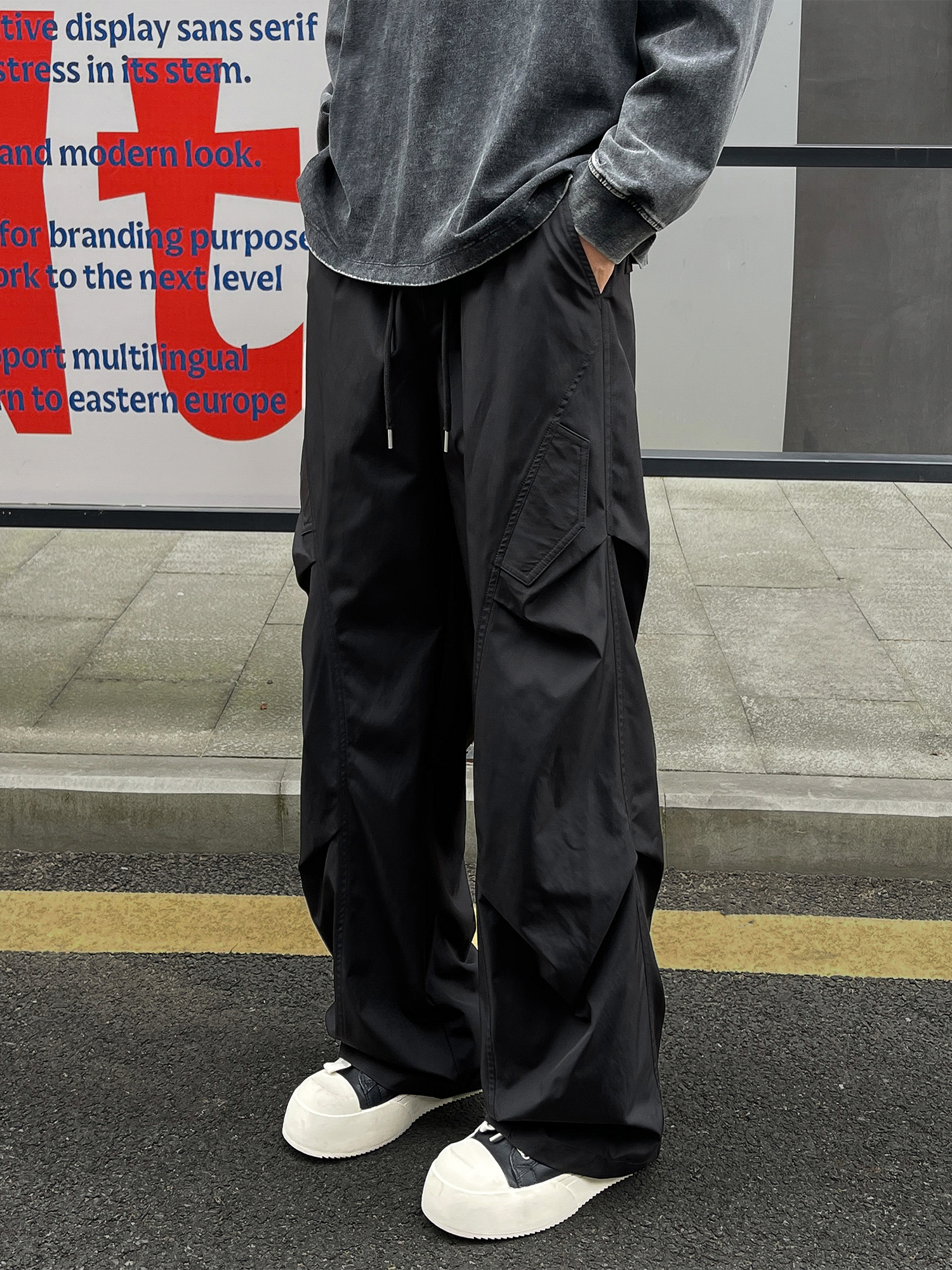 美式工装伞兵裤男秋季2025新款直筒宽松黑色长裤潮牌运动休闲裤子