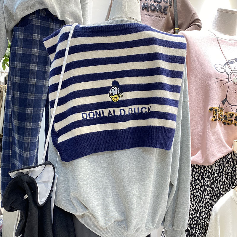 2022 new net red summer Korean Donald Duck knitted striped shawl women's ins autumn and winter age-reducing small shirts