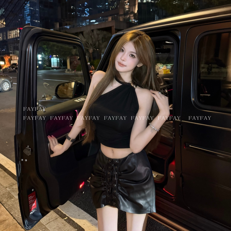 Fay【Starfall Neck and Shoulders】High-End Metallic Silver Buckle Halter Twist Shoulder Strap Top