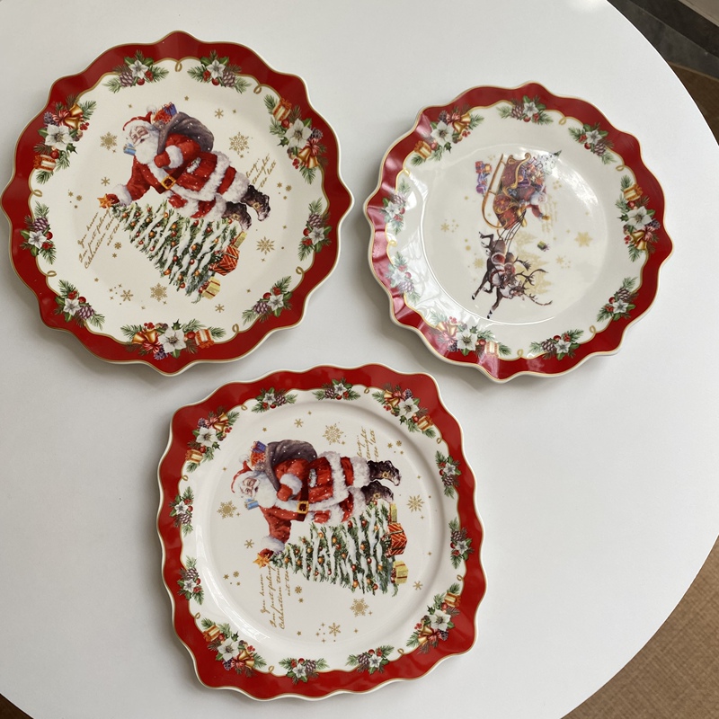 Original Surplus Stock, Hometown, Large Ceramic Red Christmas-Themed Plate with Wavy Edges, High Aesthetic Square Plate for Presentation