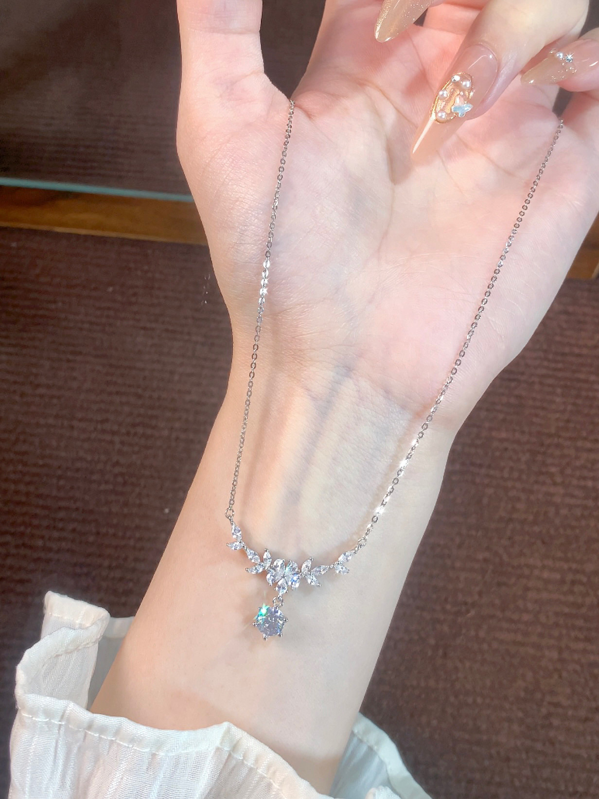 Vine Star Pure Silver S999 Necklace for Women, Light Luxury, Niche Design, Valentine's Day 2026 New Hot Item, Birthday Gift