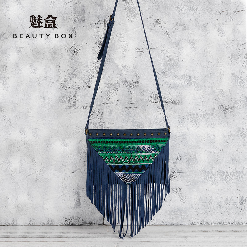 Ethnic Style Women's Bag, Original Handmade Bohemian Style Woven Shoulder Bag, Personalized Simple Tassel Cross-Body Bag