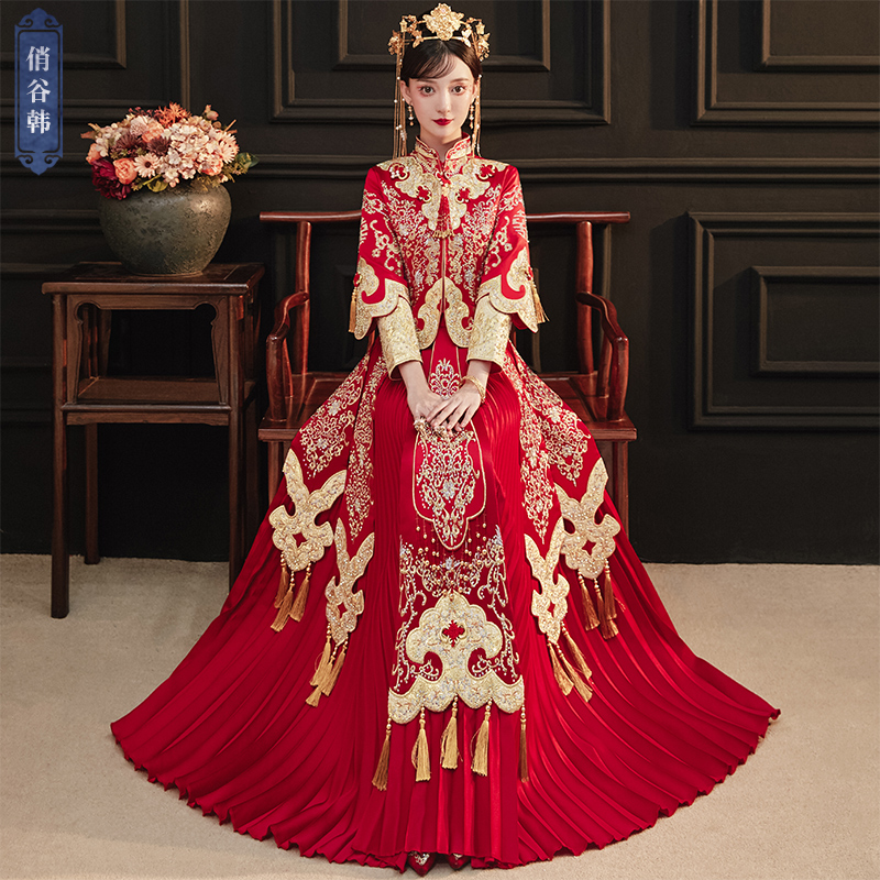 Xiuhe service bride 2021 New satin couple Chinese wedding Chinese wedding atmosphere luxury small dragon and phoenix gown